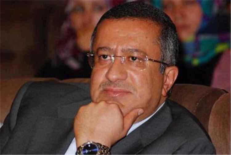 وزير إعلام سابق: الحوثيون يتجنبون مواجهة الشرعية ويتجهون لتصعيد خارجي