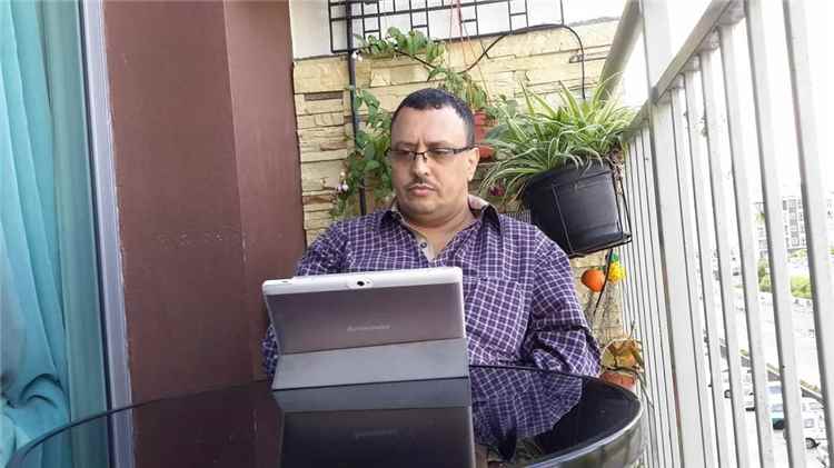 باحث يمني يحذر من بيع علني للآثار في عدة مدن ويطالب بتحرك عاجل