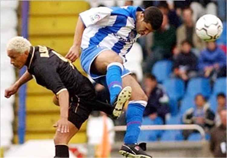 ديبورتيفو لاكرونيا يتعادل مع ملقا في الدوري الإسباني