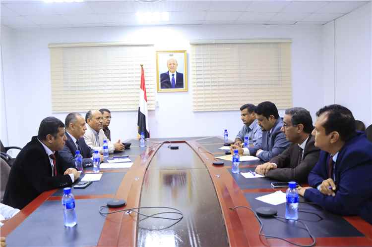 تعزيز الشراكة بين التعليم الفني والقطاع الخاص لتلبية احتياجات سوق العمل