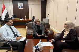 الإدارة العامة للمرأة ووزارة الشؤون القانونية تبحثان تعزيز الإطار التشريعي لتمكين المرأة وتفعيل مبادرة «المرأة سفيرة»