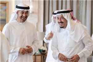 الملك سلمان يتلقى رسالة من محمد بن زايد.. والكشف عن مضمونها