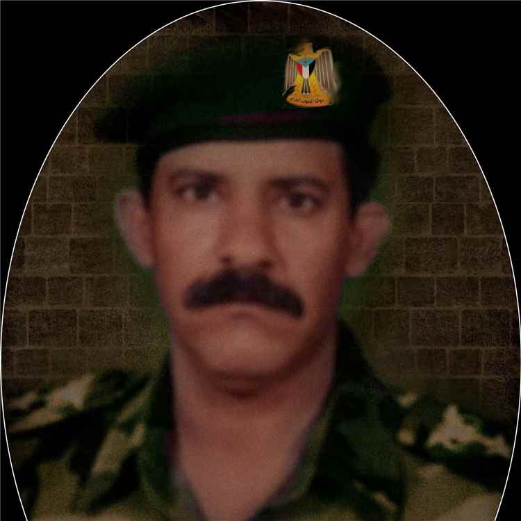 نائب رئيس هيئة الأركان اللواء البصر وقيادات عسكرية وأمنية يعزون العميد محمد الداعري بوفاة والدته