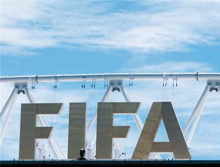 «فيفا» يتجه لضخ 10 مليارات دولار لدعم الاتحادات الوطنية