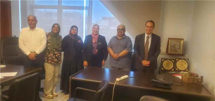 رئيس جمعية أطباء القلب بعدن يبحث في القاهرة تعزيز التعاون مع الجمعية المصرية للقلب