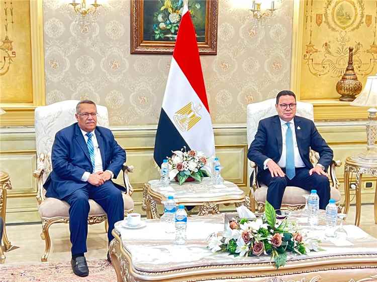 رئيس مجلس الشورى يصل القاهرة للمشاركة في أعمال المؤتمر الثامن للبرلمان العربي