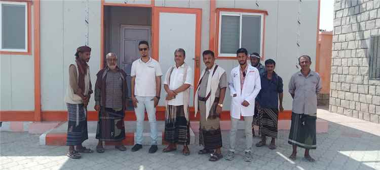 مدير عام الملاح يفتتح مشروع تأهيل الوحدة الصحية وإنشاء 89 حماماً صحياً بمنطقة اللجيين