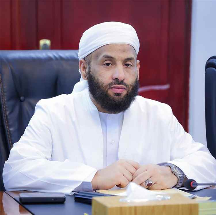 الوزير شبيبة يدعو الشيخ حمد بن فدغم إلى الحذر من الفتنة ويؤكد: الحو_ثي هو العدو المشترك لكل قبائل اليمن