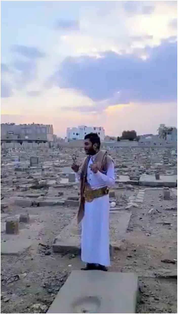 مشاريع الحوثي : مقبرة ضخمة في صنعاء تختزل مأساة الحرب.. قبور تتسع وحياة تتراجع (فيديو)