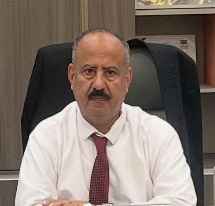وزير النقل: حركة الطيران في مطار عدن طبيعية ومليشيا الحوثي استهدفته للمرة الرابعة