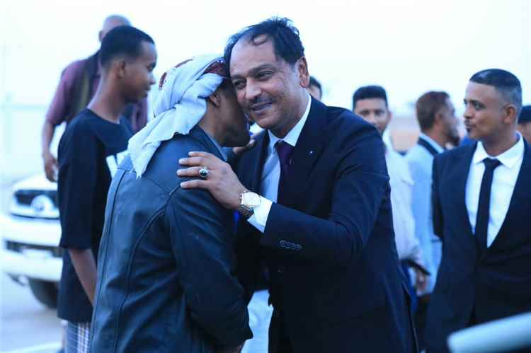 فادي باعوم يصل المكلا ويؤكد أهمية التعاون والعمل المشترك