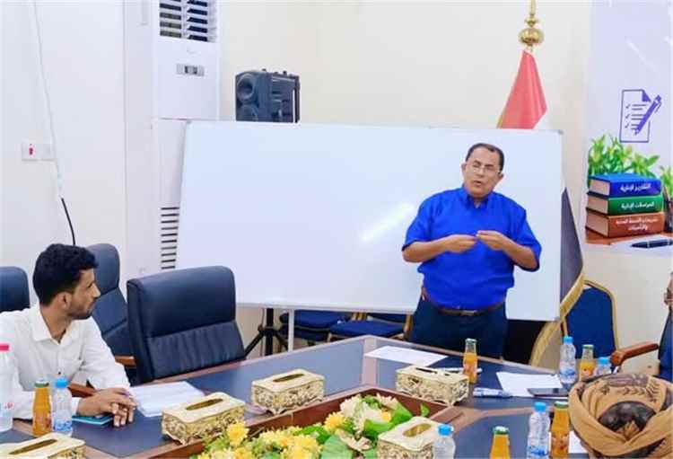 برعاية وزير الأوقاف والإرشاد.. دورة تدريبية لرفع كفاءة الكوادر الإدارية بالوزارة في عدن