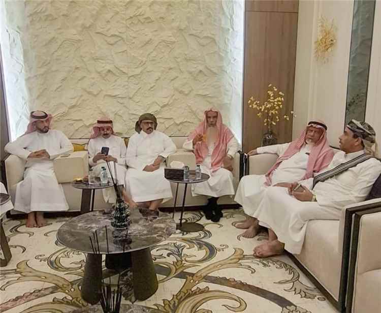 عبدالله بن مبروك بن عجاج النهدي والشيخ سلطان بن زائد التميمي في ضيافة الشيخ علي بن عبدالله بن حسين بن شحبل