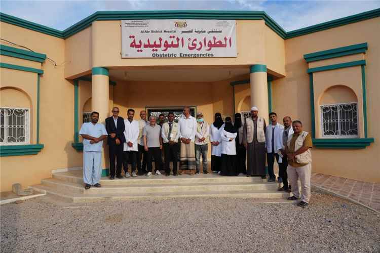 الوكيل بارباع يدشّن مخيمًا طبيًا مجانيًا لخدمة أكثر من 500 أسرة نازحة في العبر