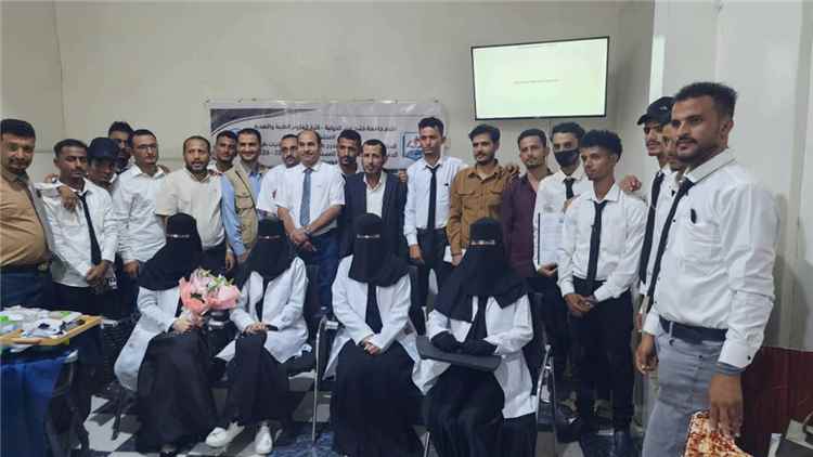 جامعة خليج عدن الدولية تناقش مشروع تخرج الدفعة الخامسة بقسم المختبرات الطبية