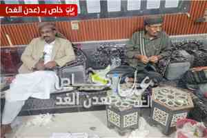 مدير عام أحور يعقد اجتماعًا طارئًا مع القيادات الأمنية والعسكرية والمشايخ لمناقشة تداعيات جريمة القتل في الخط الساحلي