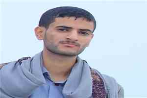 ناشط حوثي يهدد أبناء تعز: «إما بالحُسنى أو بالصميل»