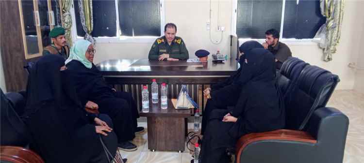 مدير أمن أبين يؤكد أهمية تعزيز دور الشرطة النسائية وتأهيلها