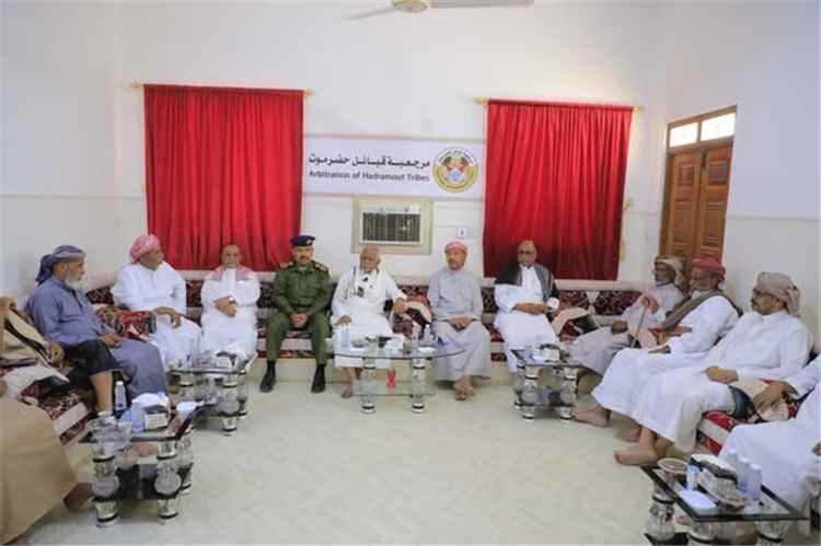 لقاء بسيئون يناقش تعزيز الأمن والاستقرار بوادي وصحراء حضرموت
