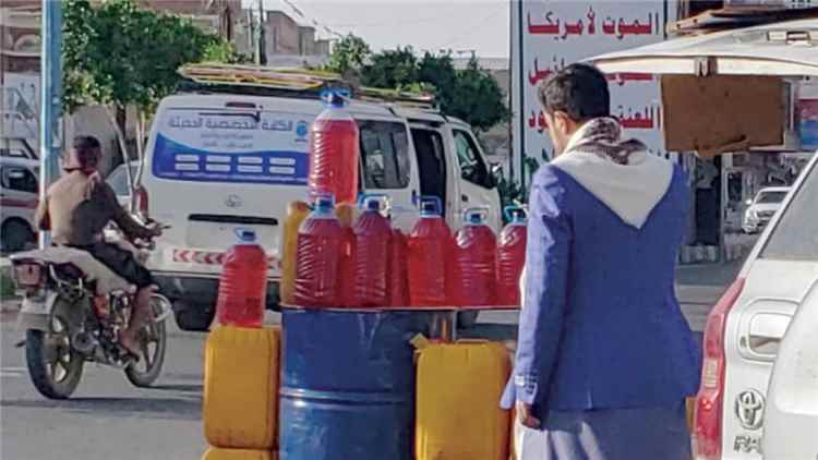 مؤشرات على نقص الوقود والمشتقات النفطية في صنعاء