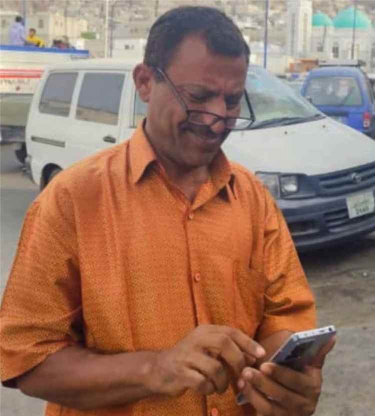 احتجاز الصحفي الرياضي «محمد النعماني» في إدارة الأمن بعدن وسط تضامن واسع من الوسط الإعلامي