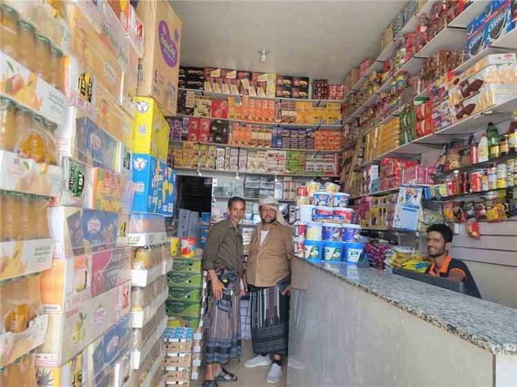مدير صناعة لبعوس بلحج ينفذ جولات تفقدية لمراقبة أسعار السلع والمشتقات النفطية بالأسواق