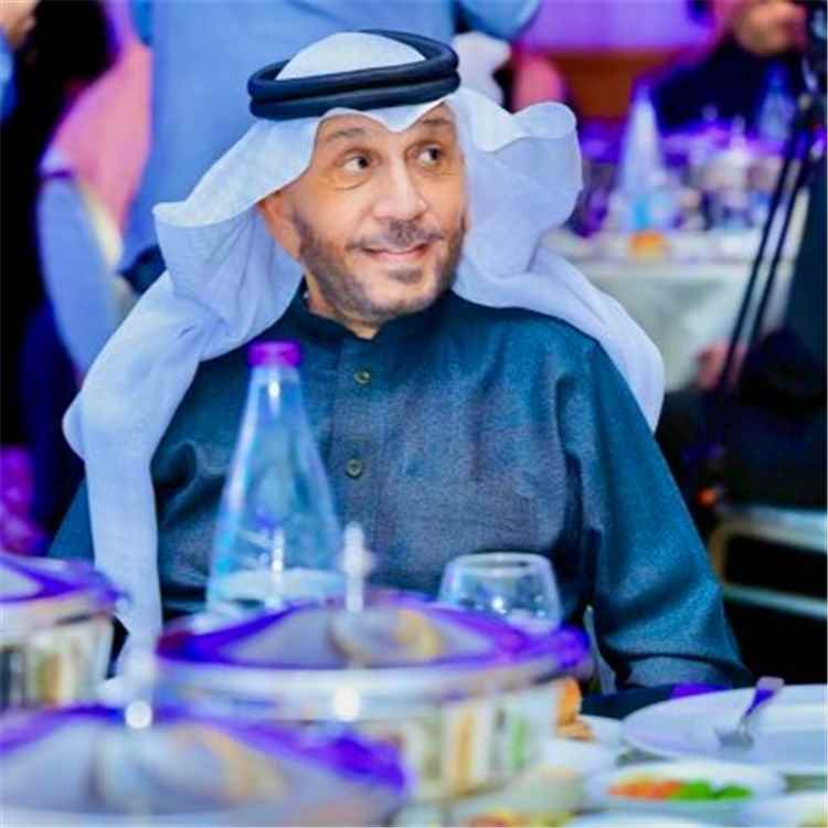 إعلامي سعودي يتساءل: كيف مرّ حشد الحوثيين وتحركات الخبراء والمعدات دون إنذار استخباراتي؟