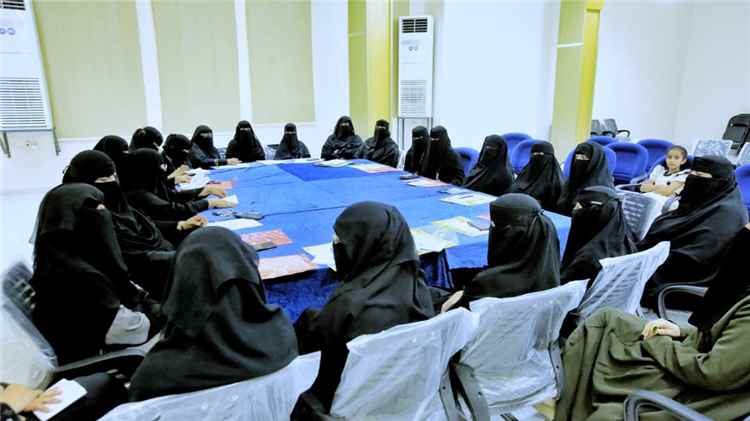تنظيم ورشة عمل تنسيقية بين القيادات النسوية بمأرب والملتقى النسوي لرائدات حضرموت