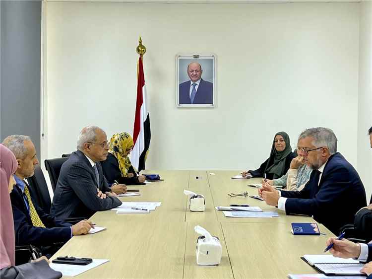 نائب وزير الخارجية يبحث مع سفيري الاتحاد الأوروبي وهولندا تعزيز الشراكة والدعم السياسي والتنموي