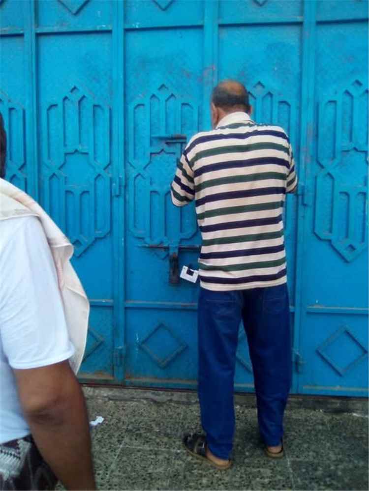 الصناعة والتجارة بالمعلا مينفذ إغلاقات نيابية ويستهدف محلات التجزئة بحملة رقابية شاملة