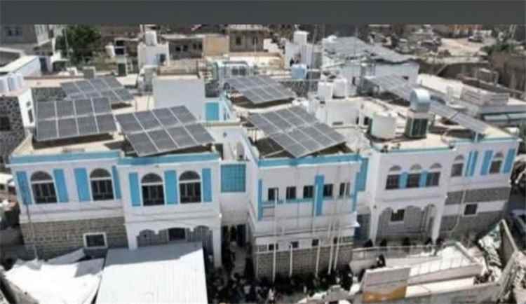 الطبيب الزائر يستقبل المرضى ويجري 6 عمليات في يومه الأول بمستشفى رُصُد الريفي