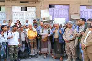 حشد جماهيري في التعزية يؤكد توحيد الصفوف ومساندة المرابطين في الجبهات