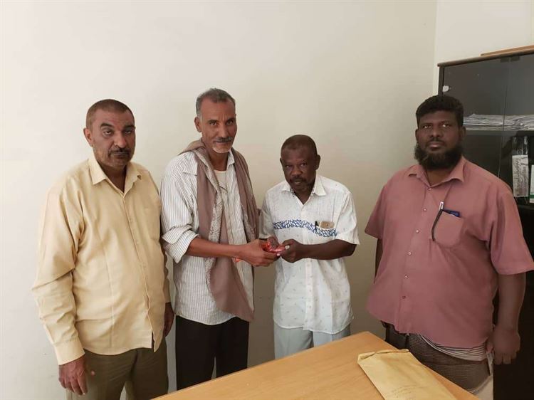 خنفر .. إجراء عملية الاستلام والتسليم لثانوية الرواء