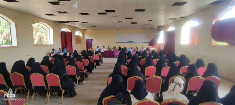 اتحاد نساء أبين يقيم الدورة التدريبية في صناعة الحقائب وحياكة المعاوز في إطار مشروع "تقديم خدمات الحماية للنازحين والمجتمعات المضيفة"