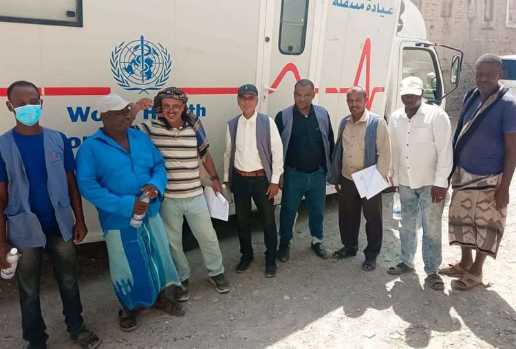 مدير الصحة في بروم ميفع ومنسق الشلل الرخو الحاد والحصبة في صحة حضرموت يرافقان فريق الأستجابة في نزول التقصي الميداني إلى قرى ميفع