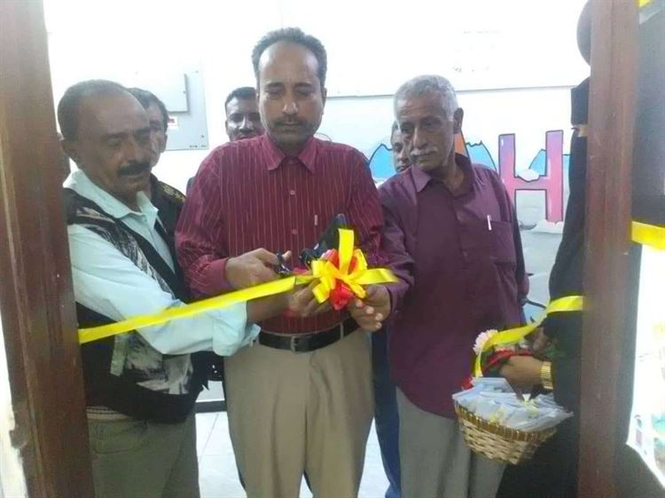 مدير عام تربية أبين يدشن معمل الروبوت الأول بالمحافظة في مدرسة الأوائل النموذجية بمدينة جعار