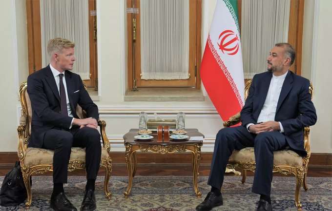 عاجل: وزير الخارجية الإيراني يلتقي في طهران مبعوث الأمم المتحدة إلى اليمن