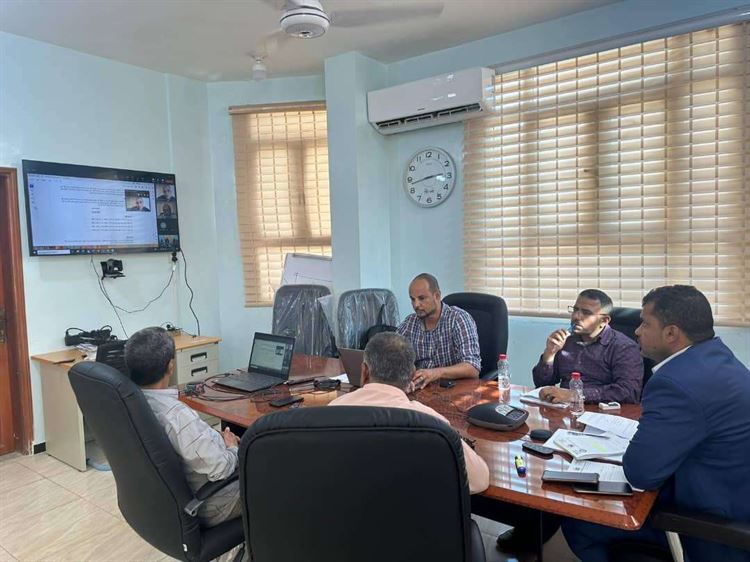 هيئة الشئون البحرية تجتمع بخبراء المنظمة البحرية الدولية لمناقشة لائحة تفتيش السفن الأجنبية الداخلة للموانئ اليمنية