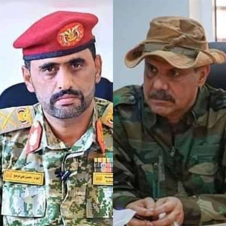 قائد محور الغيضة اللواء محسن مرصع يُعزي قائد محور عتق اللواء عادل المصعبي في وفاة أخيه