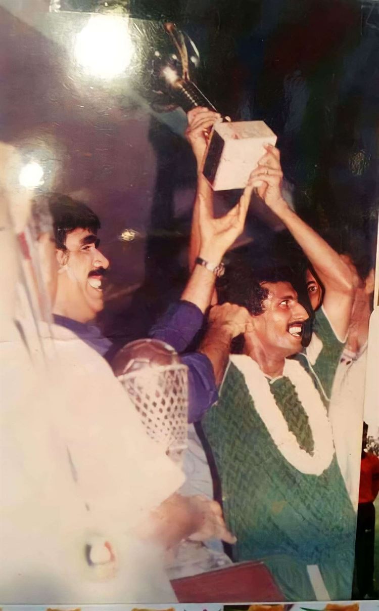 لا مفترق طرق بين الفرحة و الألم..