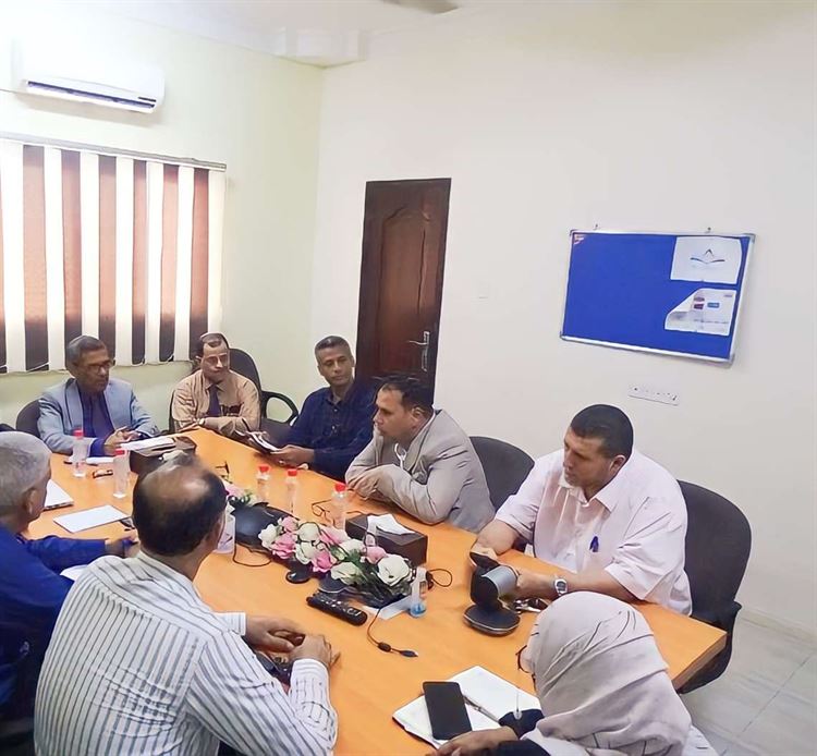 اجتماع يناقش طباعة الكتاب المدرسي بوزارة التربية التعليم