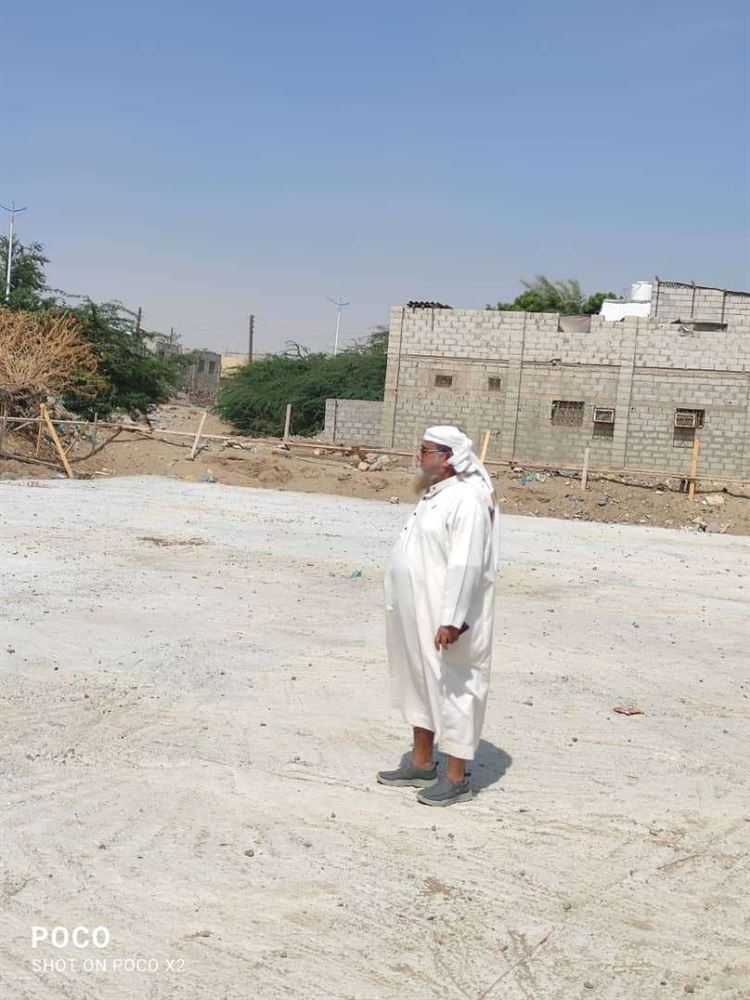 مدير عام مكتب الأوقاف والإرشاد بأبين ينفذ نزول ميداني لبعض المساجد قيد الإنشاء بمديرية زنجبار