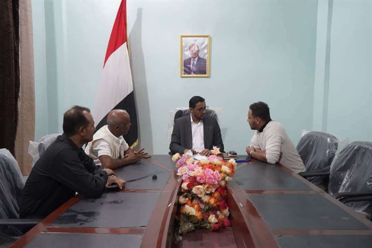 وكيل أول محافظة الحديدة  يطلع على انشطة مشروع كفاله الأيتام و التمكين الاقتصادي لأسرهم (المرحلة الثانية) الممول من مركز الملك سلمان