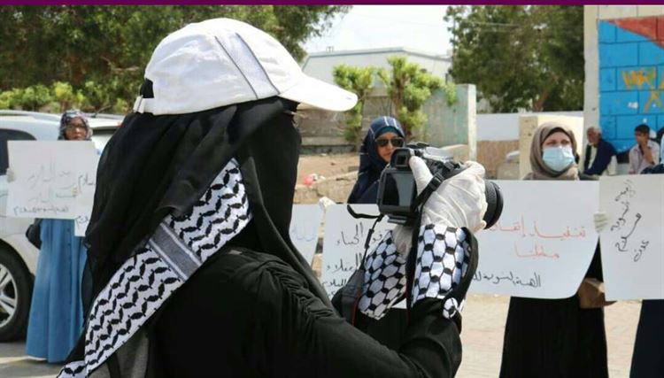 المدافعات عن حقوق الإنسان بين السلبية والخذلان