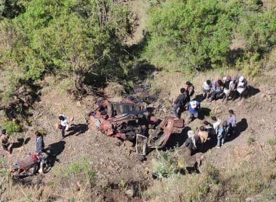 وفاة ثلاثة أطفال بحادث مروري مروع في إب