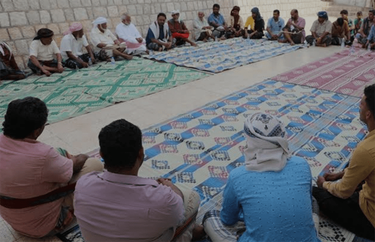 الشيخ بن حبريش يلتقي جمع من مشايخ ووجهاء ورجالات قبائل نوّح