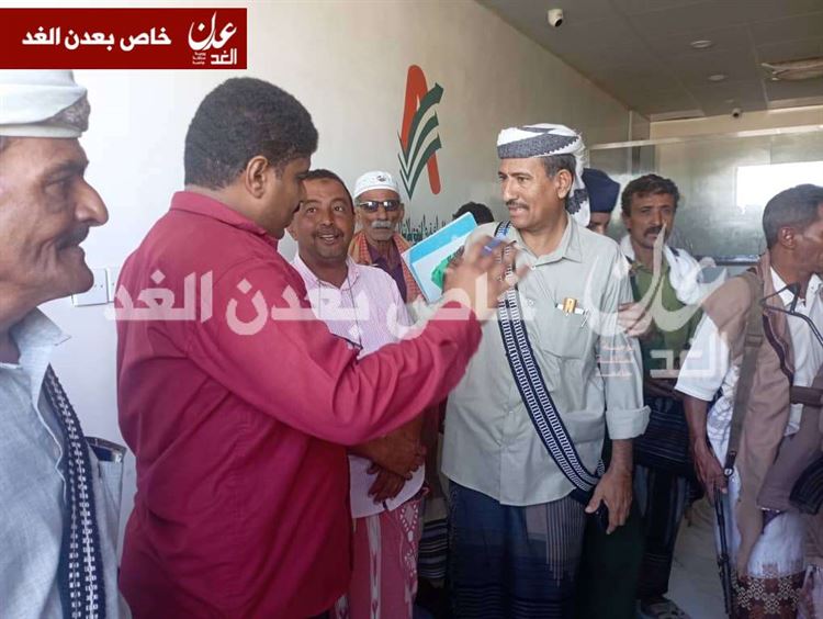 نائب مدير الصناعة والتجارة أبين  ينفذ حملة على المحلات التجارية في أحور