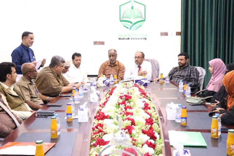 مركز التدريب والتأهيل وخدمة المجتمع بجامعة المهرة يختتم البرنامج التدريبي الأول فنون العمل الإداري
