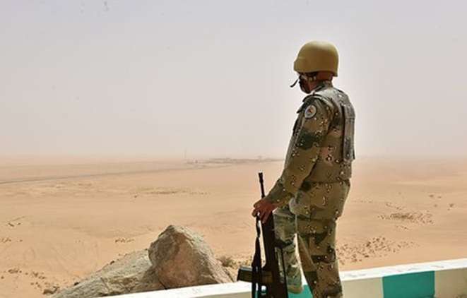 بينهم يمنيون.. ضبط ألف شخص حاولوا الدخول إلى السعودية