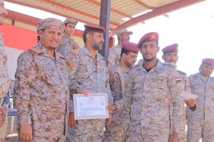 المنطقة العسكرية الثالثة تحتفي بتخرج الدفعة الثانية مهارات قتالية